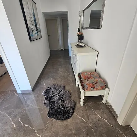 Family Friendly House With A Swimming Pool Zabrdje, Peljesac - 24356 Vakantiehuis Ston