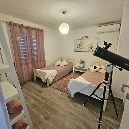 Vakantiehuis Family Friendly House With A Swimming Pool Zabrdje, Peljesac - 24356 Ston