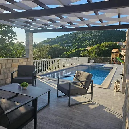 Family Friendly House With A Swimming Pool Zabrdje, Peljesac - 24356 Feriehus Ston